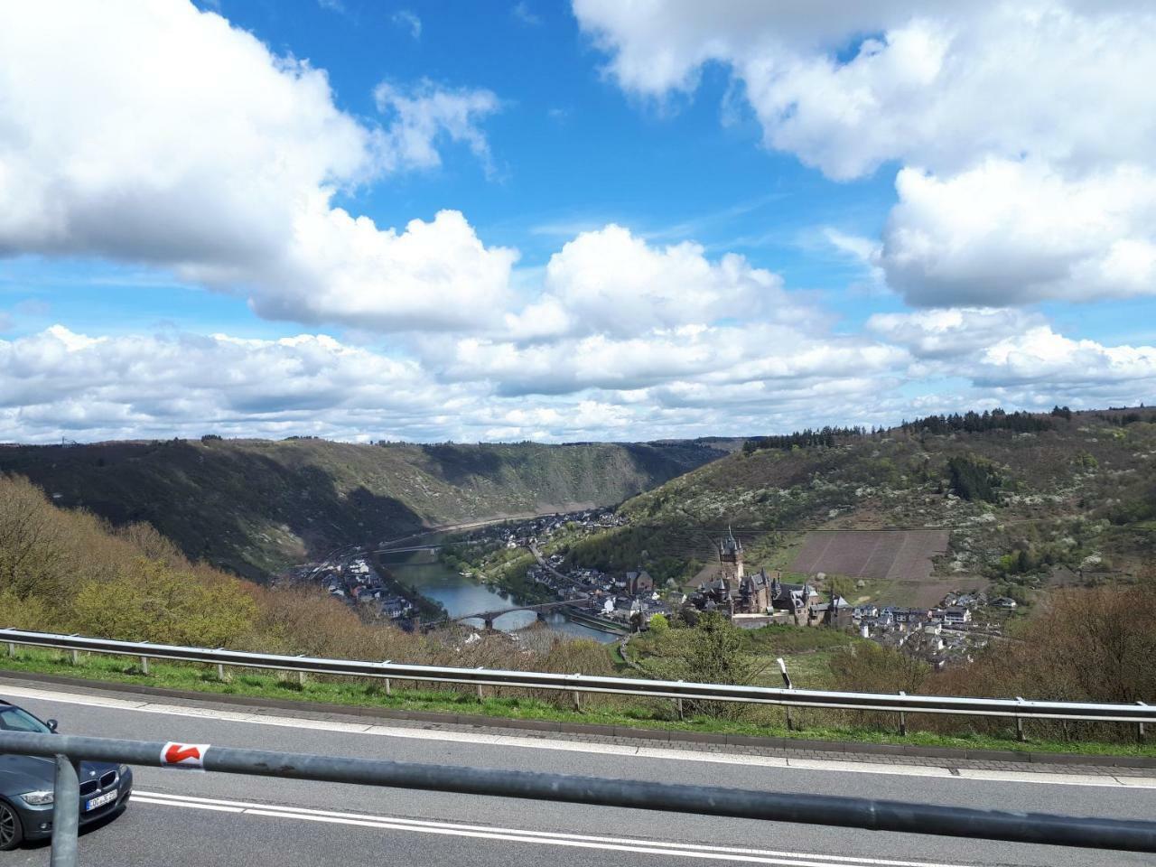 Herberg Die Alte Schleuse มานเดอร์ไชด์ ภายนอก รูปภาพ